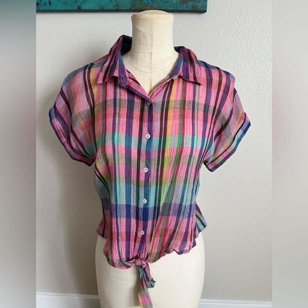 Forever 21 semi sheer crop blouse size large